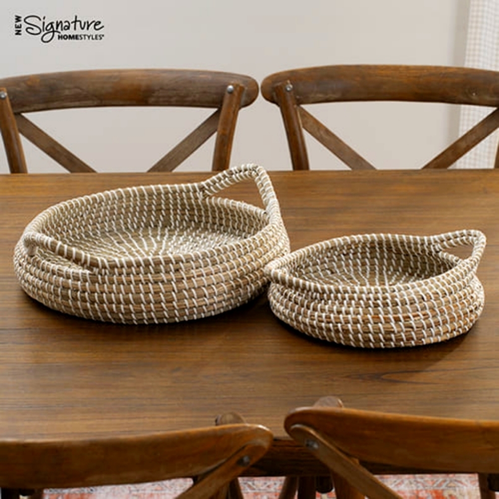 Home decor, wicker basket.
